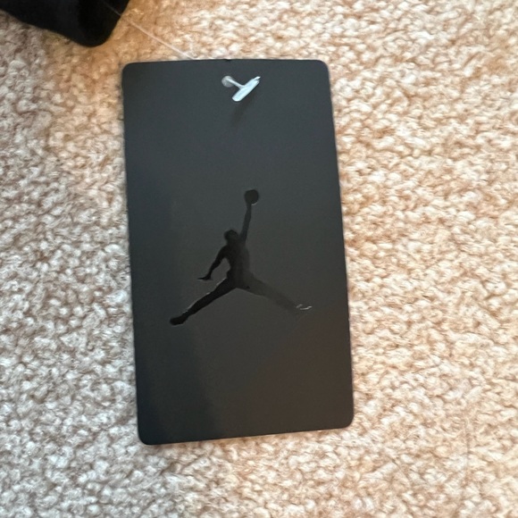 Jordan Crop top kids but fits womens XXS or XS - Picture 3 of 4